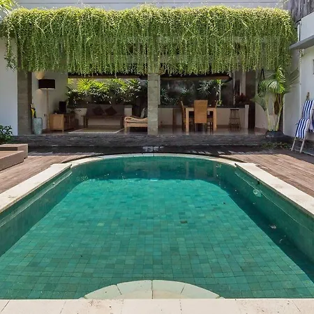 Pulesari 3 Bedrooms Seminyak Extérieur photo