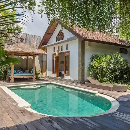Pulesari 3 Bedrooms Seminyak Extérieur photo