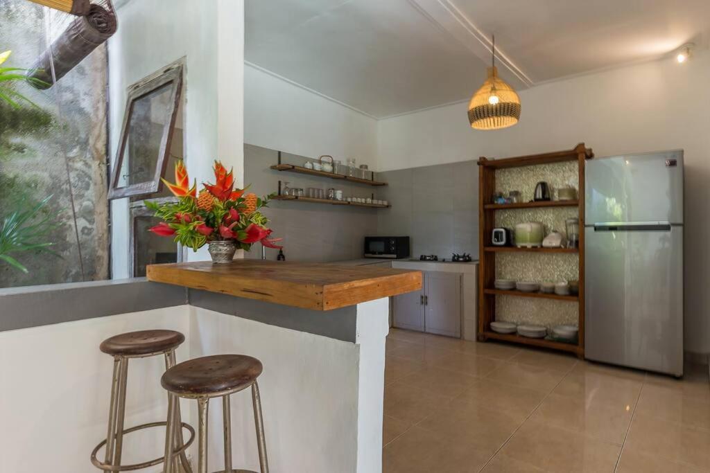 Pulesari 3 Bedrooms Villa Seminyak